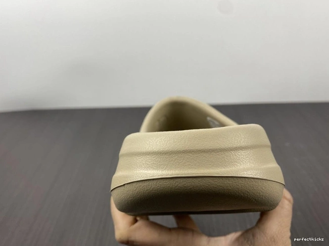 Slide Yeezy Pure GW1934 Adidas 0801